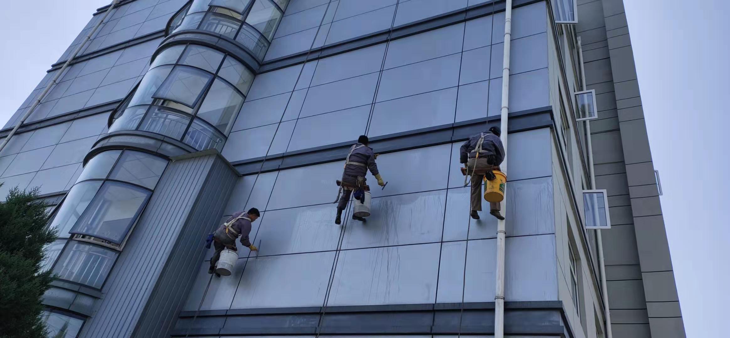 北京房山外墙玻璃清洗服务
